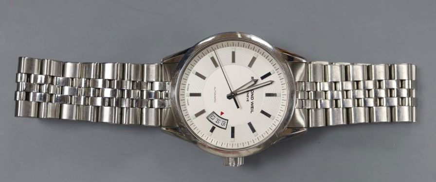 A gentlemans modern stainless steel Raymond Weil automatic wrist watch, with original box.